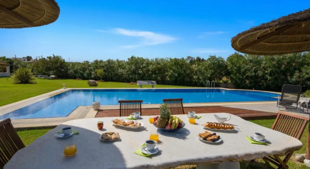 Oasea, Book Hotel Tavronitis West Crete