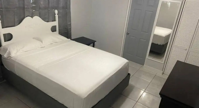 Airy 1-bedroom apartment 3 minutes from Downtown, Réserver Appartement Nassau 
