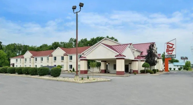 Кровать в общем номере Red Roof Inn Sandusky - Milan