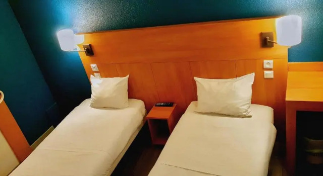 Двухместный номер Standard Glisy Hôtel