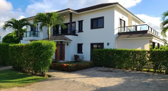 Spacious Private 7 Bedroom - Bachelor s Welcome