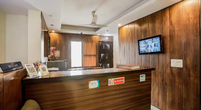 Capital O 25053 Hotel Devi Palace, Varaa Hotelli Gurgaon 
