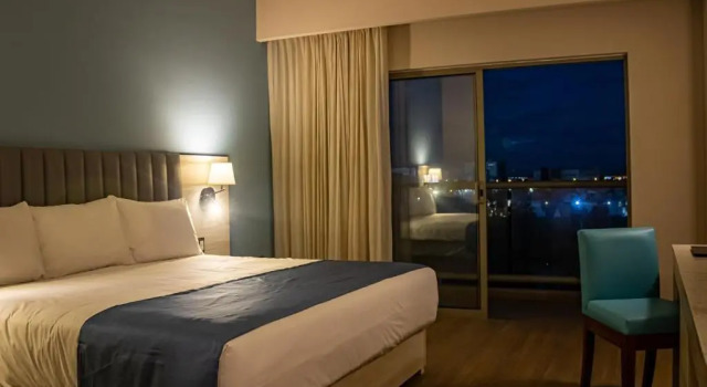 Номер Standard с видом на озеро Varali Grand Hotel