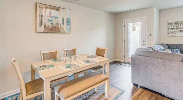 2 Mi to Sea & Sand! Modern New Build in Surfside, Забронировать Апартаменты/квартира Апартаменты Южной Каролины, Апартаменты/квартира