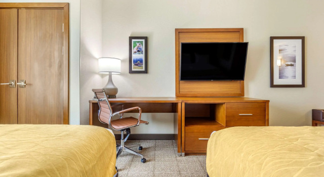 Comfort Inn & Suites Lakewood by JBLM, Prenota Hotel Lakewood Washington (state)