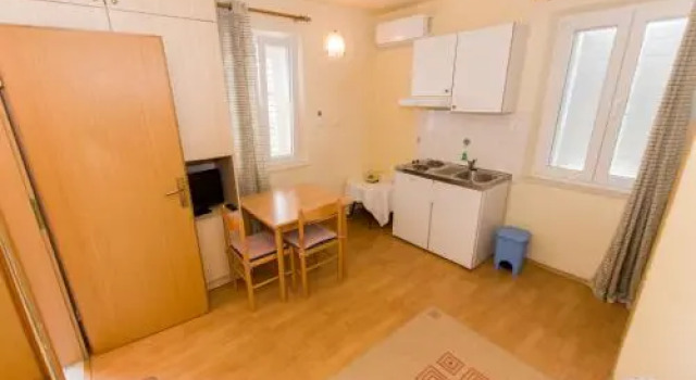 Apartments Maande, Забронировать Апартаменты/квартира Апартаменты Макарска, рядом с Набережная Рива (Макарска), Апартаменты/квартира