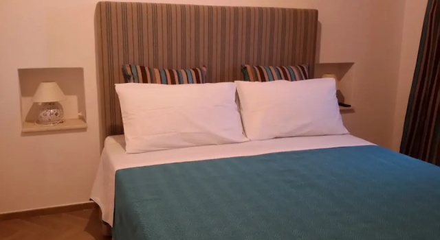 Girasole Boutique B&B, Забронировать Отель «постель и завтрак» Отели Полуострова Синис с парковкой, Парковка