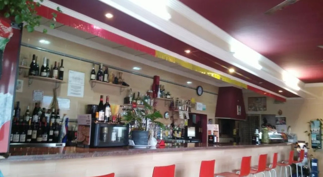 Hostel Oasis, Забронировать Хостел Хостелы Монроч-дел-Камп, рядом с Cala dels Vienesos, Хостел