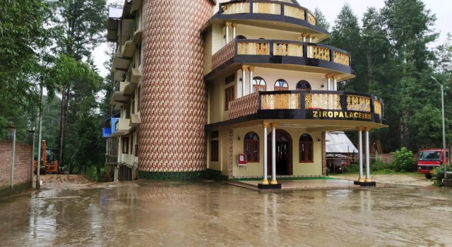 Ziro Palace Inn