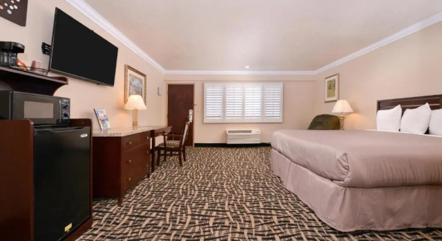 Люкс Americas Best Value Inn & Suites El Monte