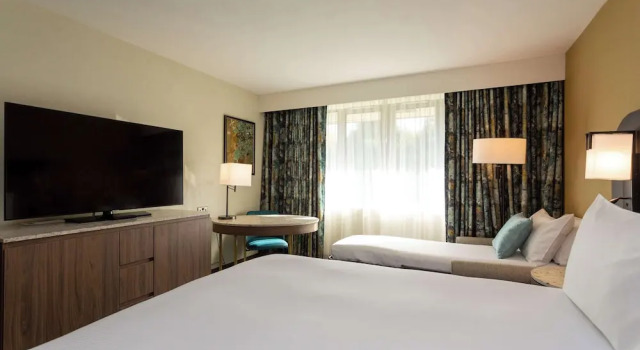 Habitación cuádruple familiar Superior DoubleTree by Hilton Hotel Nottingham - Gateway