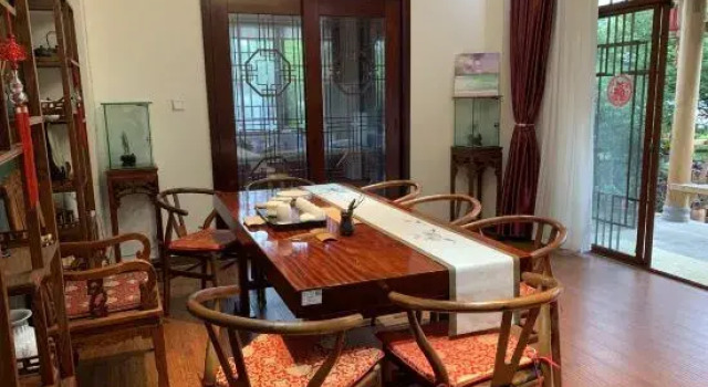 Water Source Garden Homestay, Rezerwuj Hotel Hotele w Baoshan z parkingiem, Parking