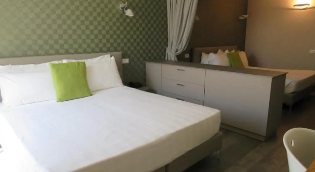 Семейный номер Standard с балконом Hotel Joseph