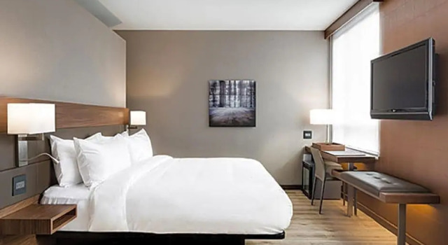 Номер Standard с видом на бассейн AC Hotel Tucson Downtown