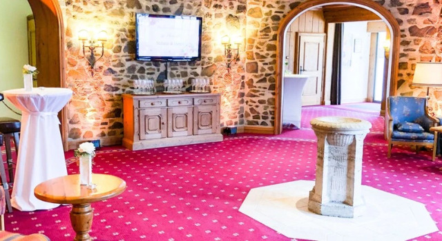 Landgasthaus Steinsmühle, Забронировать Отель Отели Бад-Мюнстерайфель с завтраком, рядом с Городской аутлет-центр Münstereifel, Завтраки