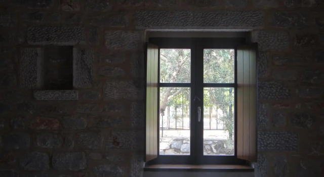 Студия Koukouri Suites