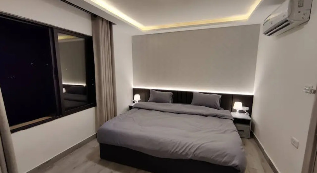 45m Luxury Room Royal View Near all Services, Забронировать Апартаменты/квартира Апартаменты Аммана, рядом с Grand Cinema, Апартаменты/квартира