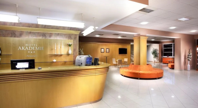 Hotel Akademie, Prenota Hotel Chocerady Boemia centrale