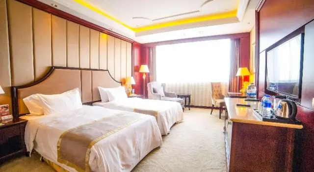 Двухместный номер Standard Howard Johnson by  Domando Plaza Wulanchabu