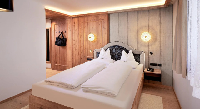Полулюкс Hotel Neue Post - 4 Sterne Superior