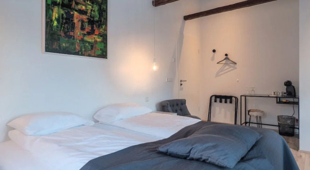 Двухместный номер Deluxe с балконом Við Lónið Guesthouse