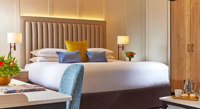 Номер Superior с балконом и с видом на гавань Westport Coast Hotel
