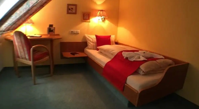Ambiente Hotel Strehla, Buchen Sie Hotel  