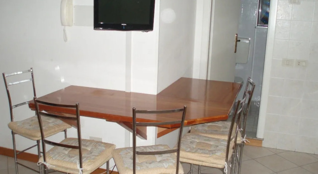 Апартаменты c 1 комнатой с балконом и с видом на город Cozy Flat 80mt From the Beach-beahost