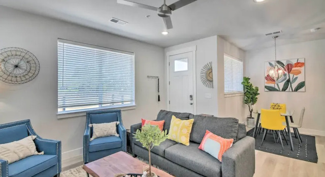Апартаменты с 3 комнатами с балконом Gorgeous Greeley Getaway - Close to Parks!