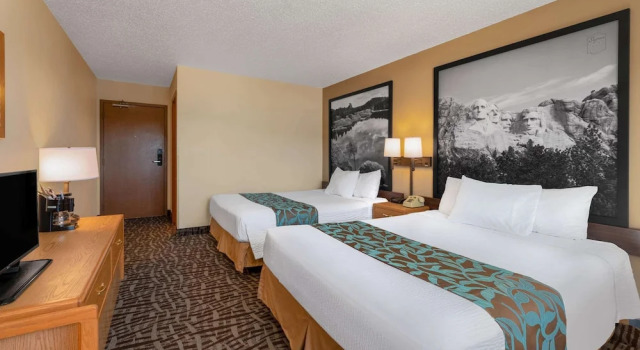 Четырёхместный номер Standard Super 8 by Wyndham Hill City/Mt Rushmore/ Area