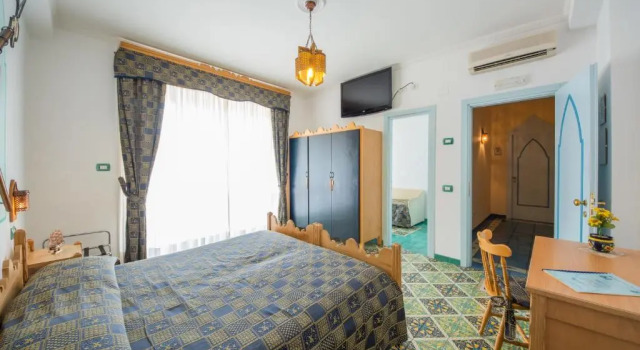 Номер Deluxe Albergo Riviera B&B Rooms & App Sea-View