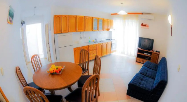 Apartments Vuko, Забронировать Апартаменты/квартира Апартаменты Подстраны, рядом с Частный Пляж «Вилла Палмс Апартментс Никса Рузич», Апартаменты/квартира
