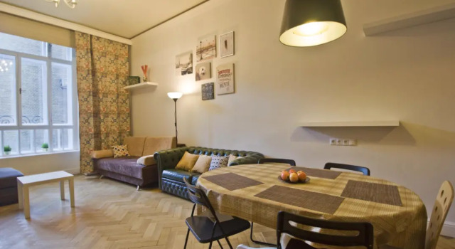 Lakshmi House Apartment Bolshoy Gnezdnikovskiy Lane, 10, Prenota Appartamento Mosca Russia, vicino a Tchaikovsky Concert Hall