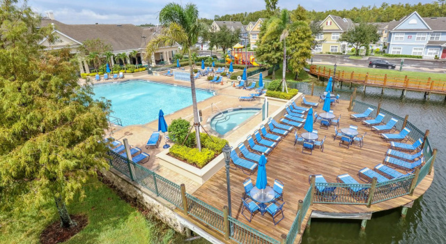4 Bedroom Townhouse in a Gated Resort!