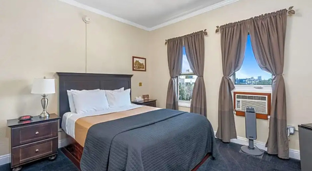 Двухместный номер Queen Hollywood Historic Hotel