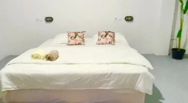 Komodo Indah Hotel