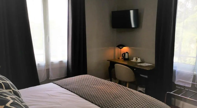 Двухместный номер Classic Le Boeuf Couronné - Hôtel & Restaurant Chartres- Logis Hotels