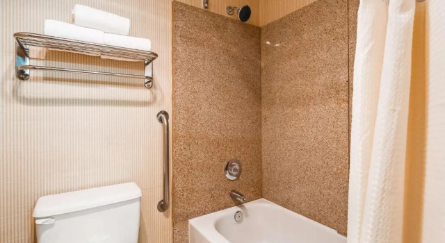 Четырёхместный номер Standard Lompoc Valley Inn and Suites
