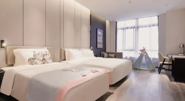 Семейный люкс Atour Hotel, Wuxing East New Town, Huzhou