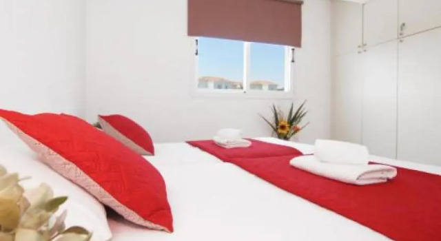 Flat 2 Bedrooms 1 Bathroom - Pernera, Prenota Hotel Hotel a Paralimni con parcheggio, Parcheggio