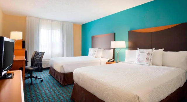 Четырёхместный номер Standard Fairfield Inn & Suites Fort Worth University Drive