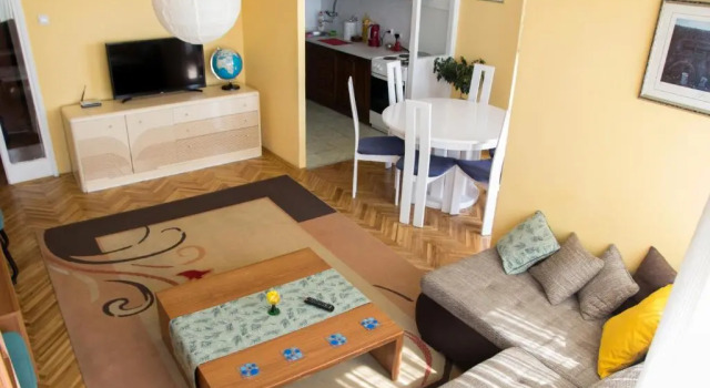 Апартаменты Sunny Apartment
