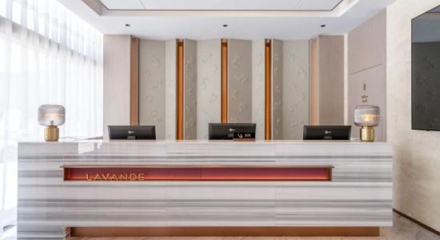 Lavande Hotel (Ganzi Batang Branch, National Highway 318), Book Hotel Hotels in Batang with Parking, Parking