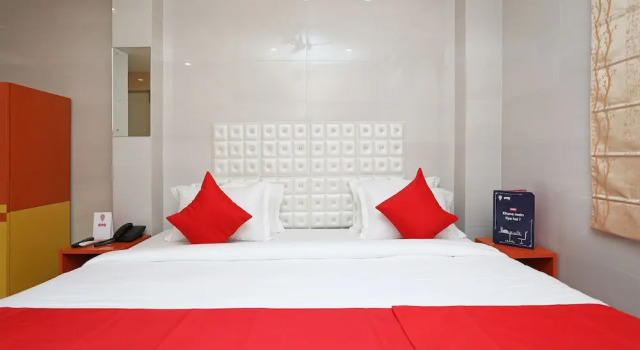 OYO 14373 Shree Krishna Hotel, Prenota Hotel Calcutta 