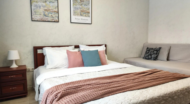 Panda Home at 30 Hervier Street, building 2, Prenota Appartamento Hotel a Tyumen Region con parcheggio, Parcheggio