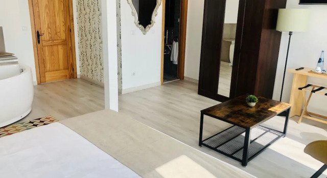 Люкс с балконом Hotel Finca Alcamino