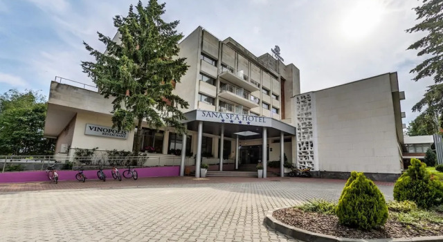 Sana Spa Hotel, Rezervasyon Tatil Köyü Hisarja resort oteller, Tatil Köyü