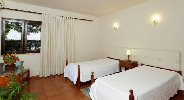 Casal Das Alfarrobeiras, Rezervovat Hotel Hotely v Sotavento s parkováním, Parkování