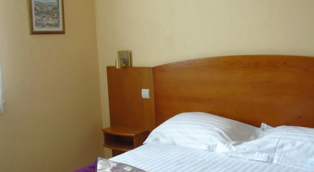 Одноместный номер Standard Hotel de Bordeaux