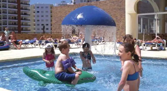 Condominio Clube Praia da Rocha III, Rezerwuj Hotel Hotele w Algarve z parkingiem, Parking